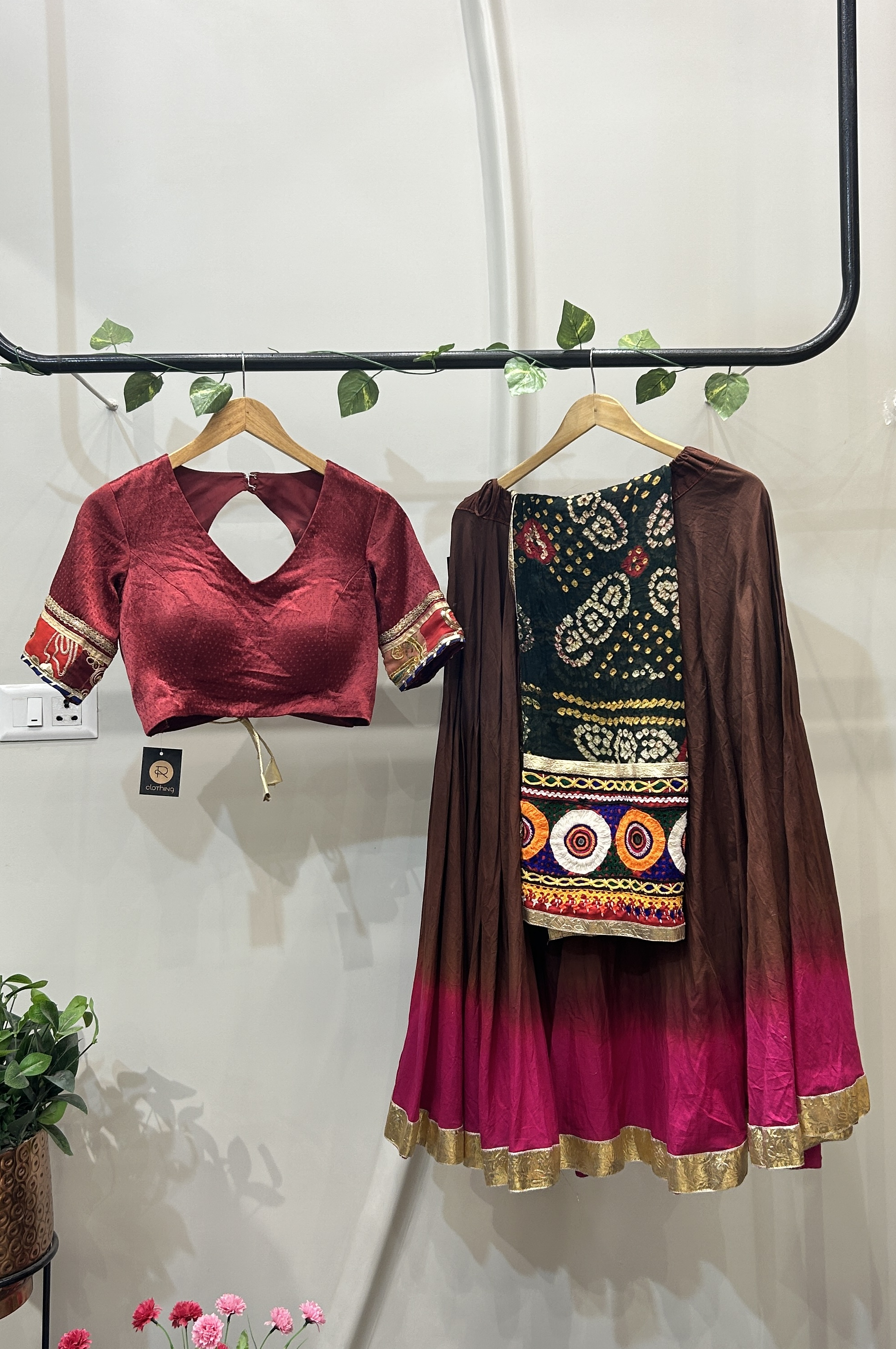 GREEN & RANI PINK